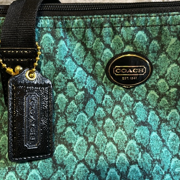 Coach Limited Edition Green Snake Print Tote with Removable Pouch - Picture 6 of 11